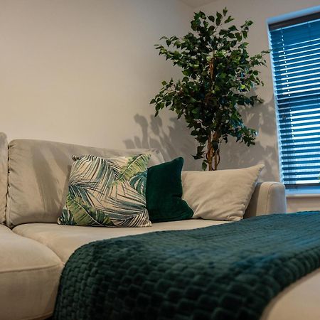 High End Apartment - Perfect For Contractors & Builders - Free Parking Ilkeston Ngoại thất bức ảnh