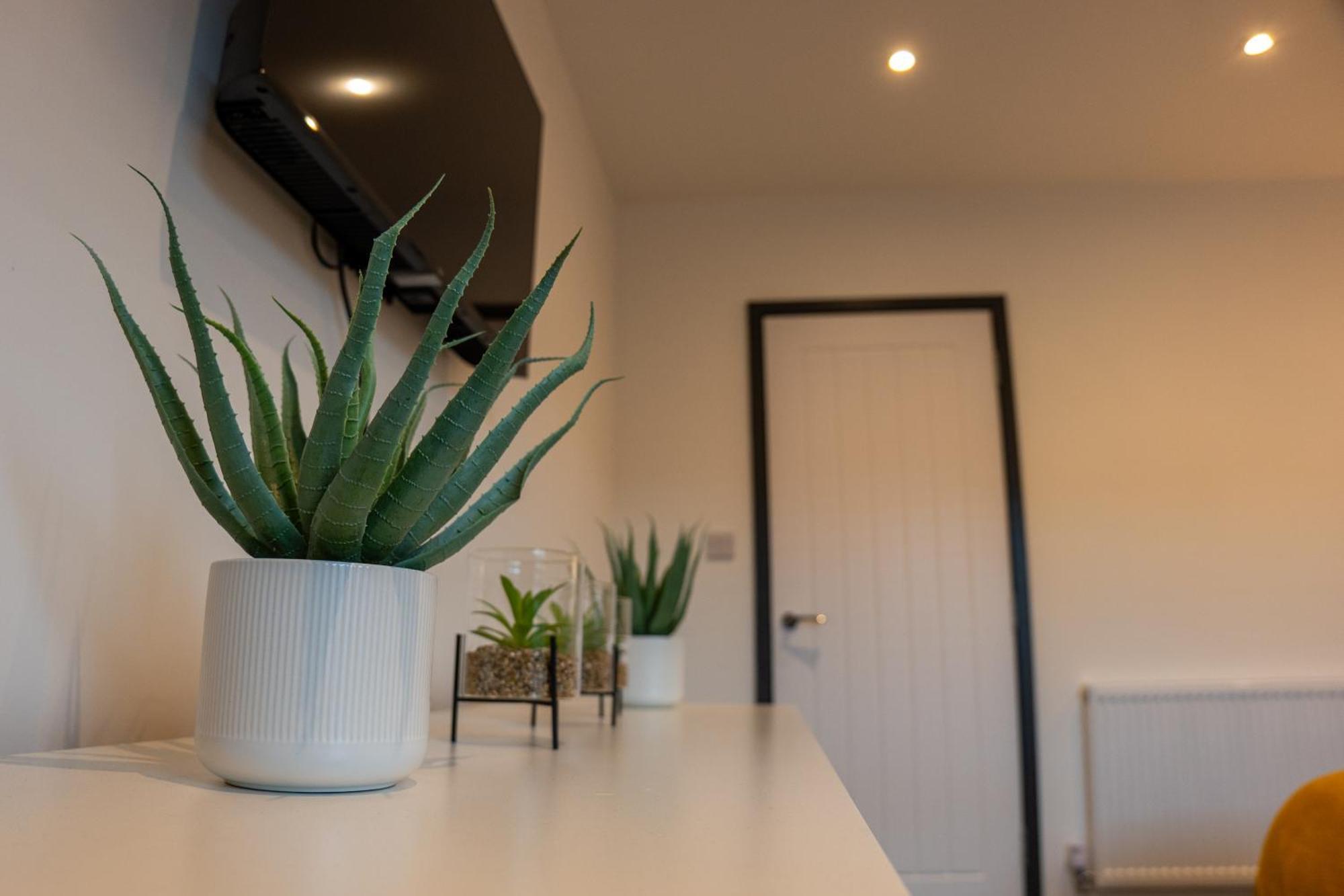 High End Apartment - Perfect For Contractors & Builders - Free Parking Ilkeston Ngoại thất bức ảnh